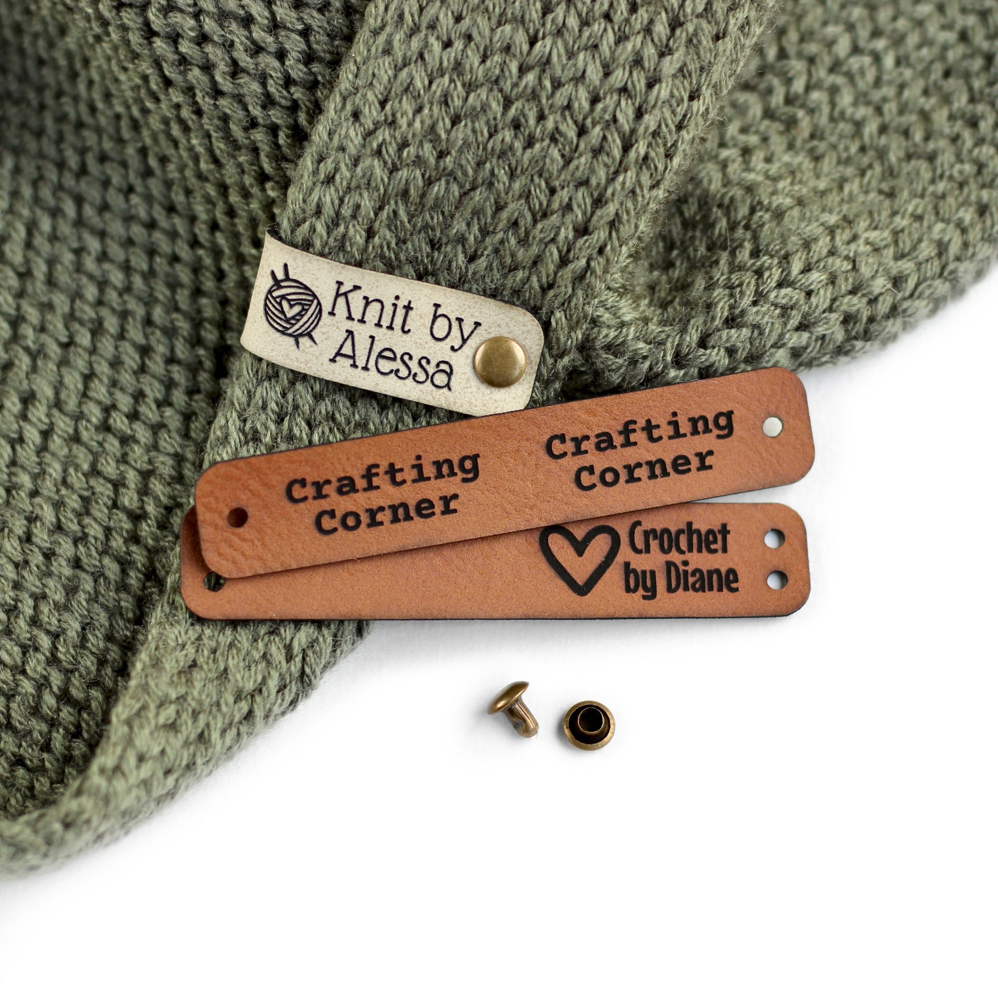 Tags for knitting in brick, perfect for customization.